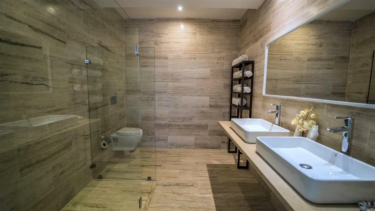 Cap El Limon Luxury Villas